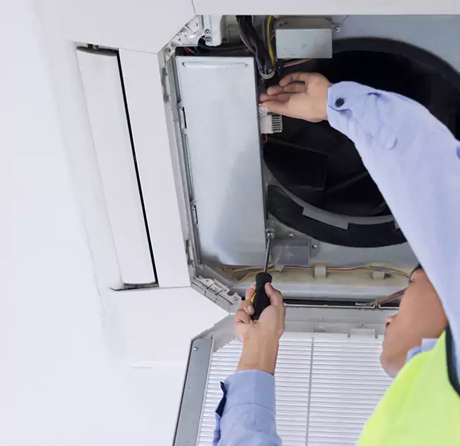 Why Homeowners & Businesses Trust Us Clinton, IA?