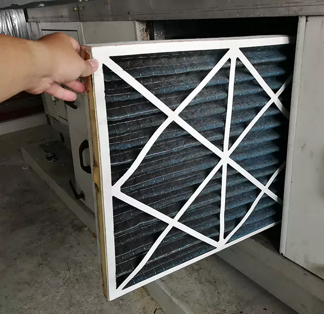 Why Homeowners & Businesses Trust Us Clinton, IA?